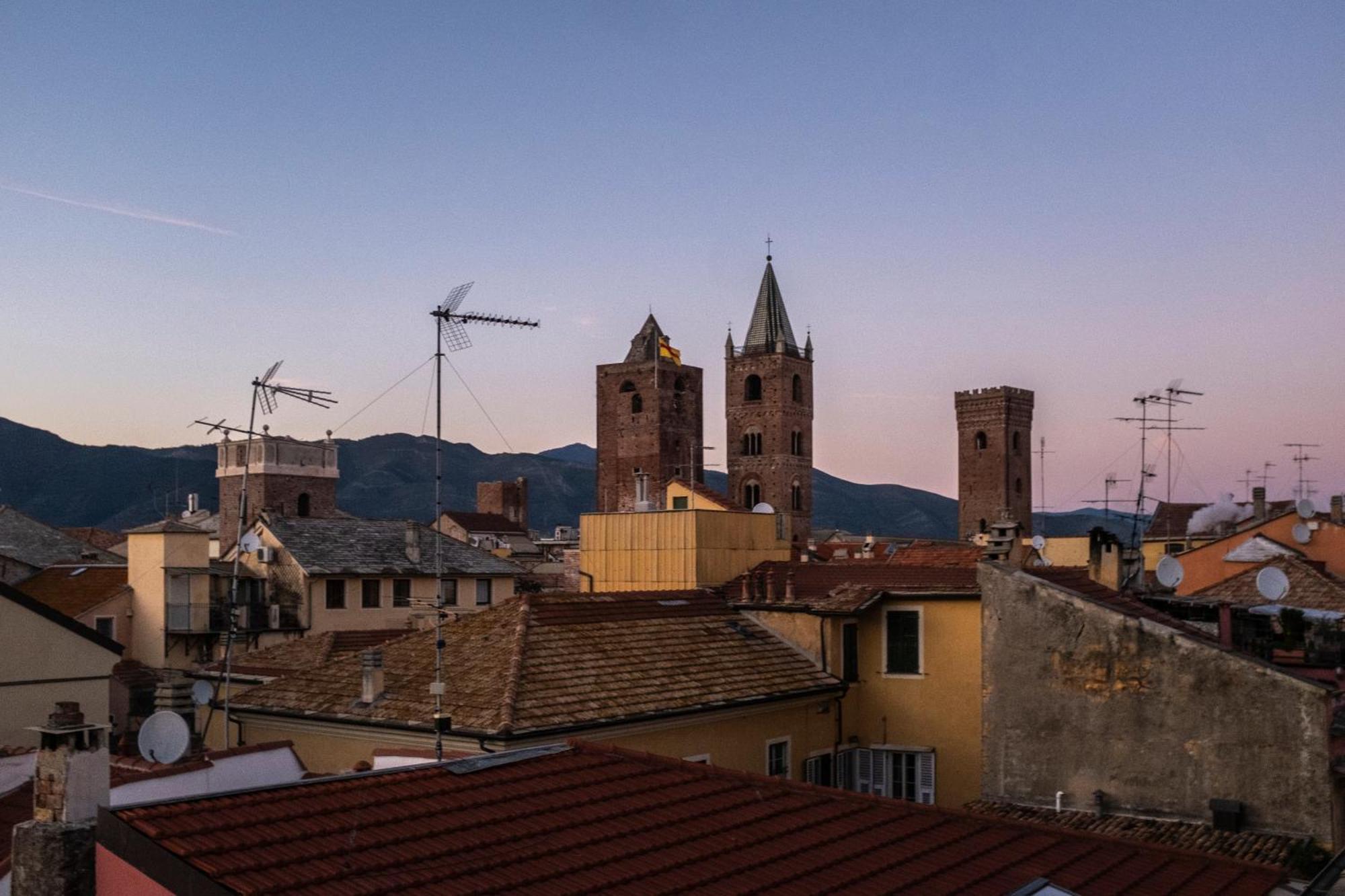 Palazzo Oddo Rental Rooms Albenga Exteriér fotografie